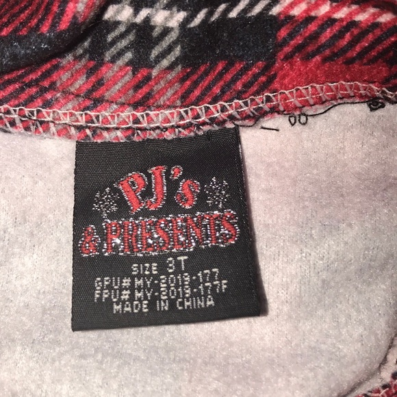 ๐๐ 5 for $20๐๐ toddler pj set - Picture 5 of 5